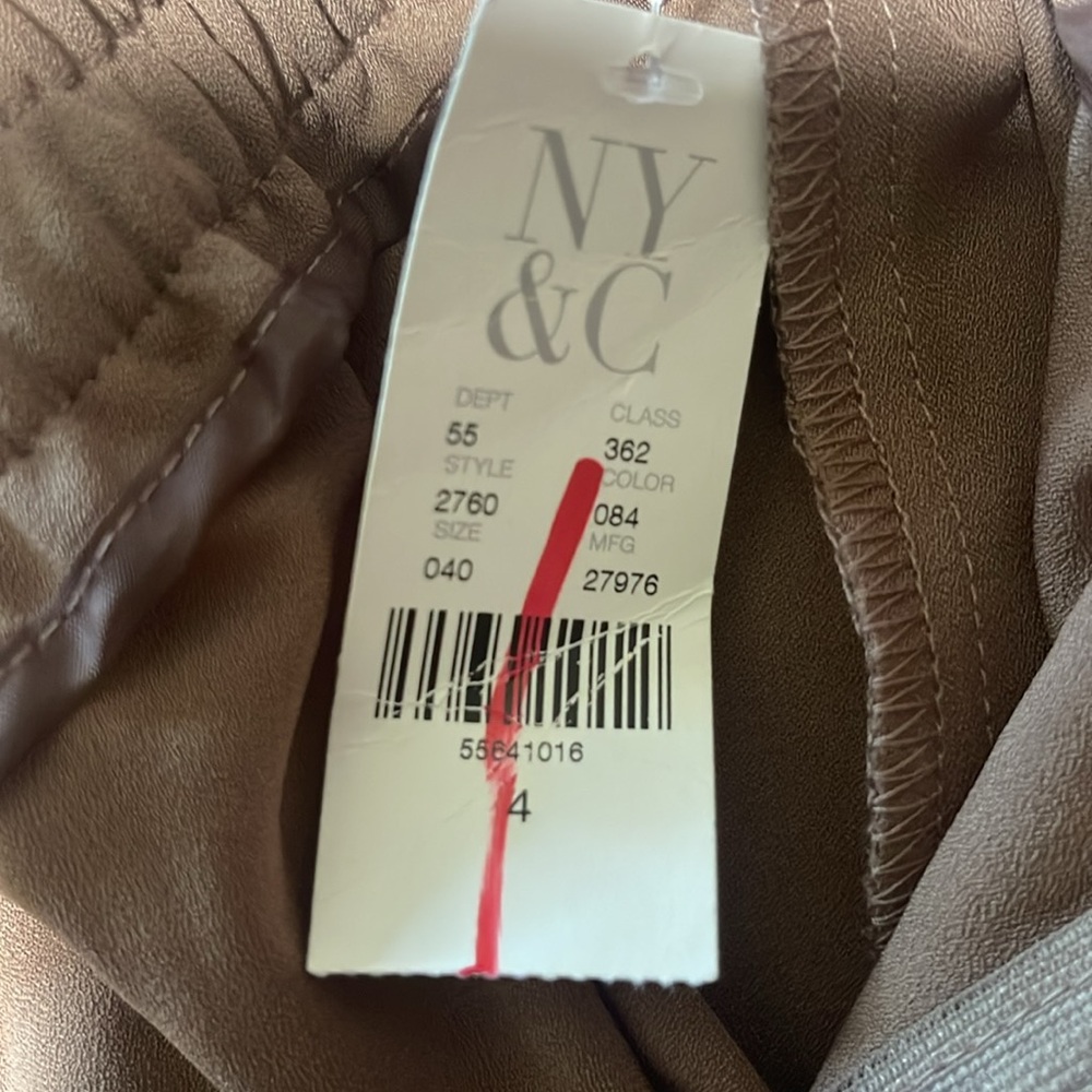 New York & Co. Pleated Front Dress Shorts - Picture 5 of 5